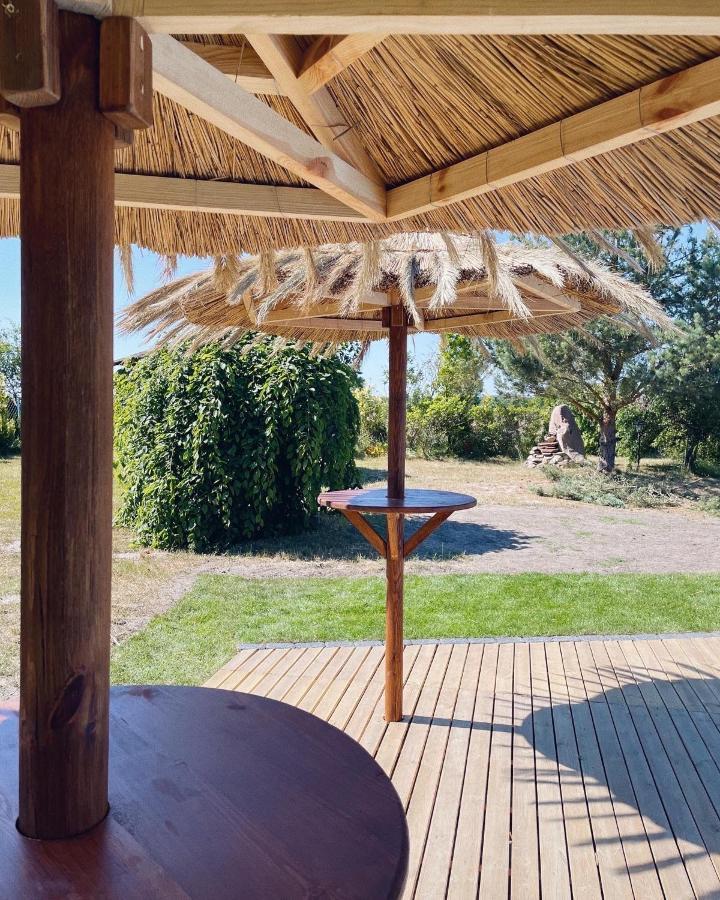 Ostrovia - Pokoje Nad Morzem オストロボ エクステリア 写真